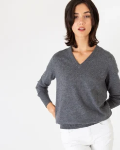Cydney Boyfriend V-Neck Sweater In Heather Grey Cashmere -ULLA JOHNSON SHOP S43150 7